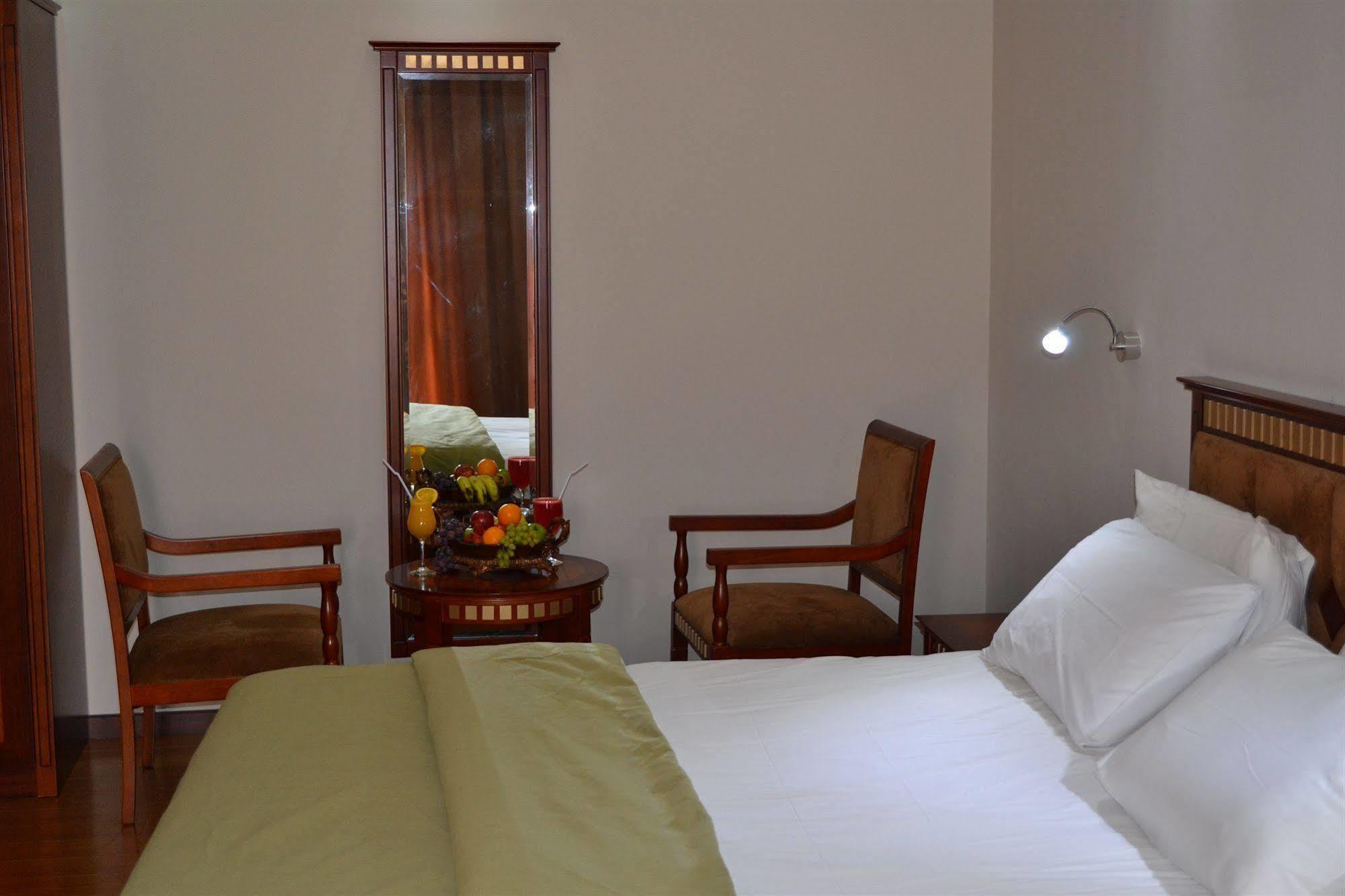 Hamdan Plaza Hotel Salalah, An Htg Hotel Exterior foto