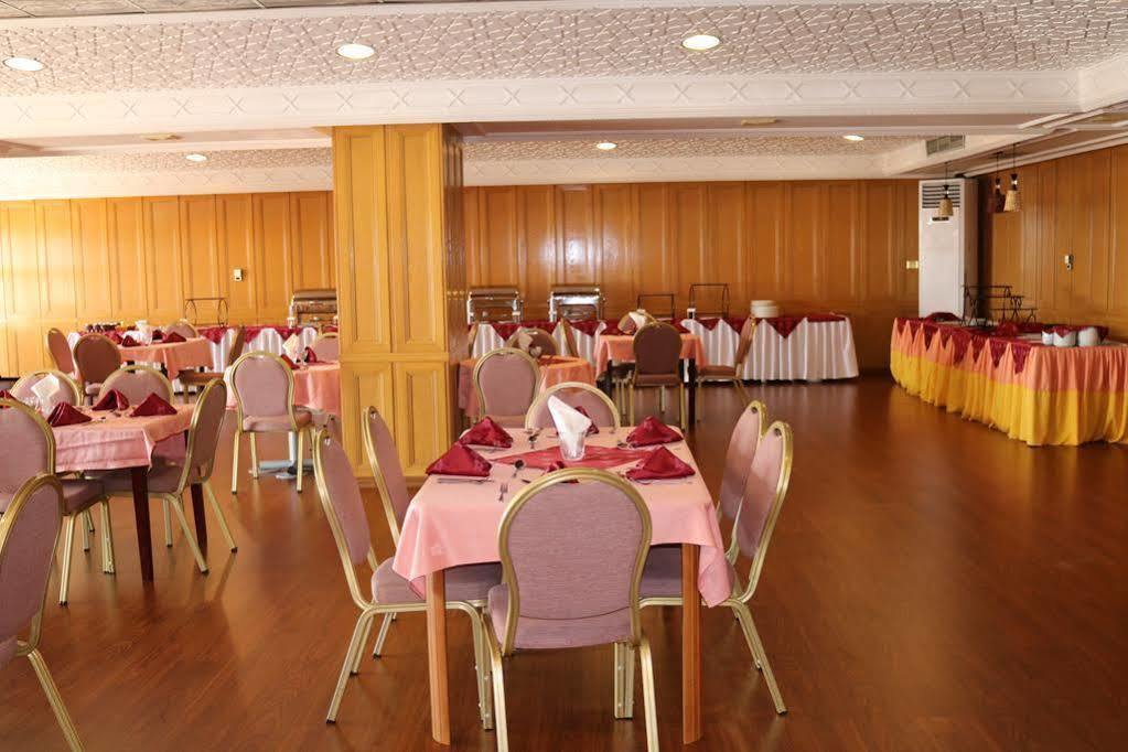 Hamdan Plaza Hotel Salalah, An Htg Hotel Exterior foto