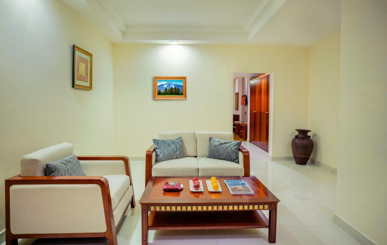 Hamdan Plaza Hotel Salalah, An Htg Hotel Exterior foto